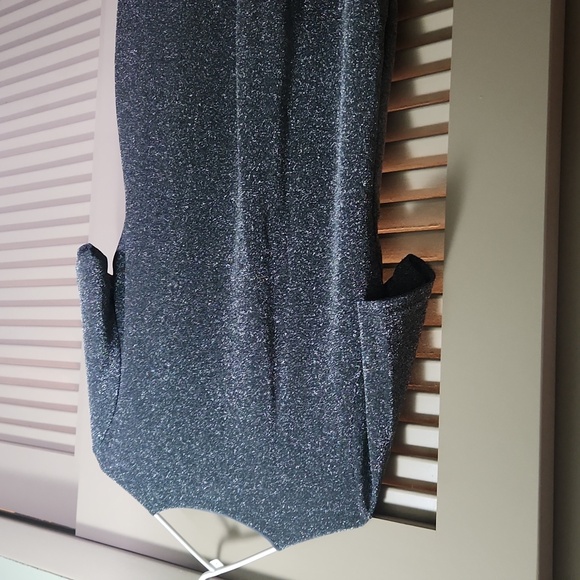 Size Large silver/charcoal Grey wrap dress - Picture 4 of 7